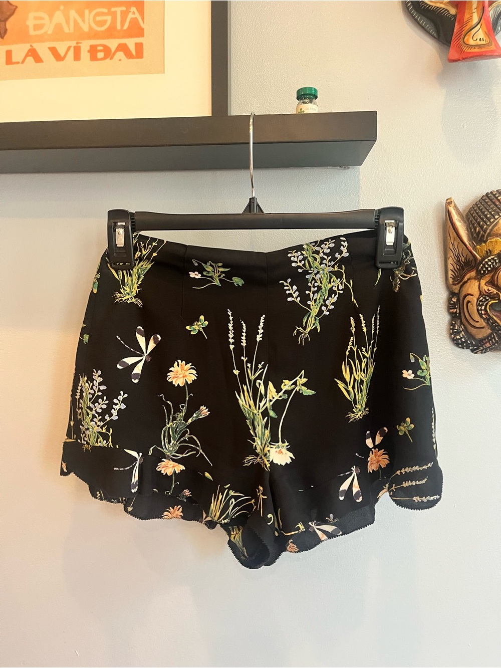 Aritzia Sunday Best Black Floral High-Waist Shorta
